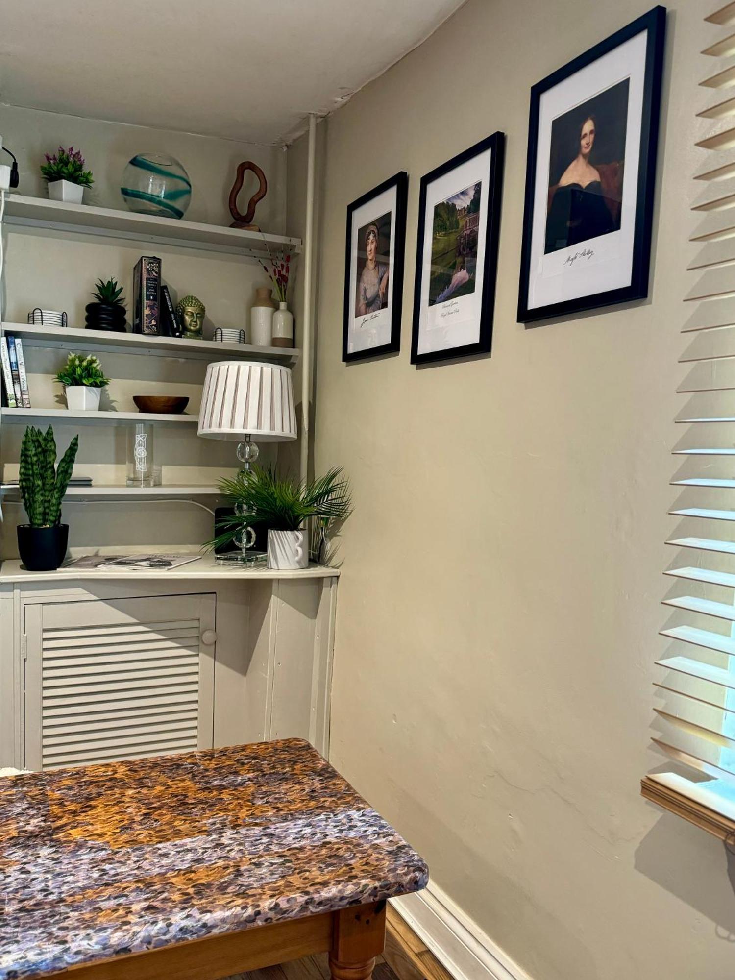 Beautiful Townhouse Next To Royal Victoria Park And Botanical Gardens Within Easy Walking Distance To Bath City Centre Kültér fotó