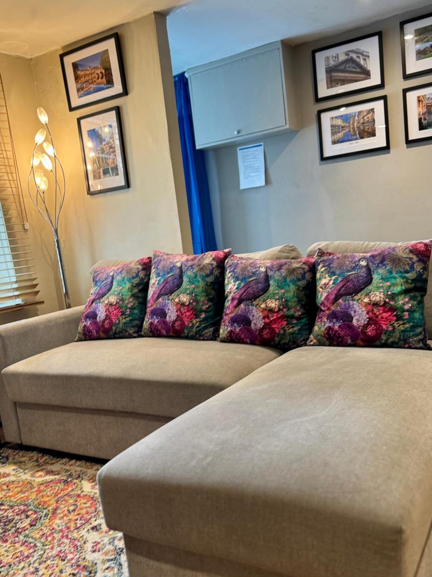 Beautiful Townhouse Next To Royal Victoria Park And Botanical Gardens Within Easy Walking Distance To Bath City Centre Kültér fotó